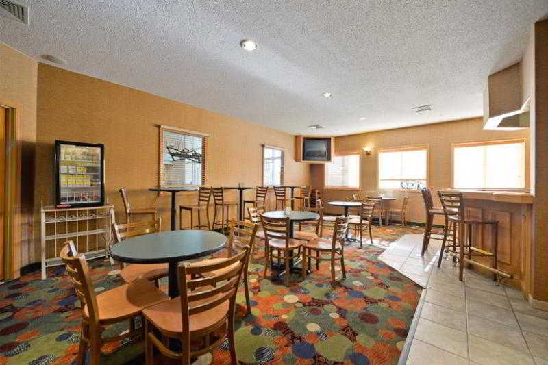 Best Western Circus City Inn Peru Экстерьер фото