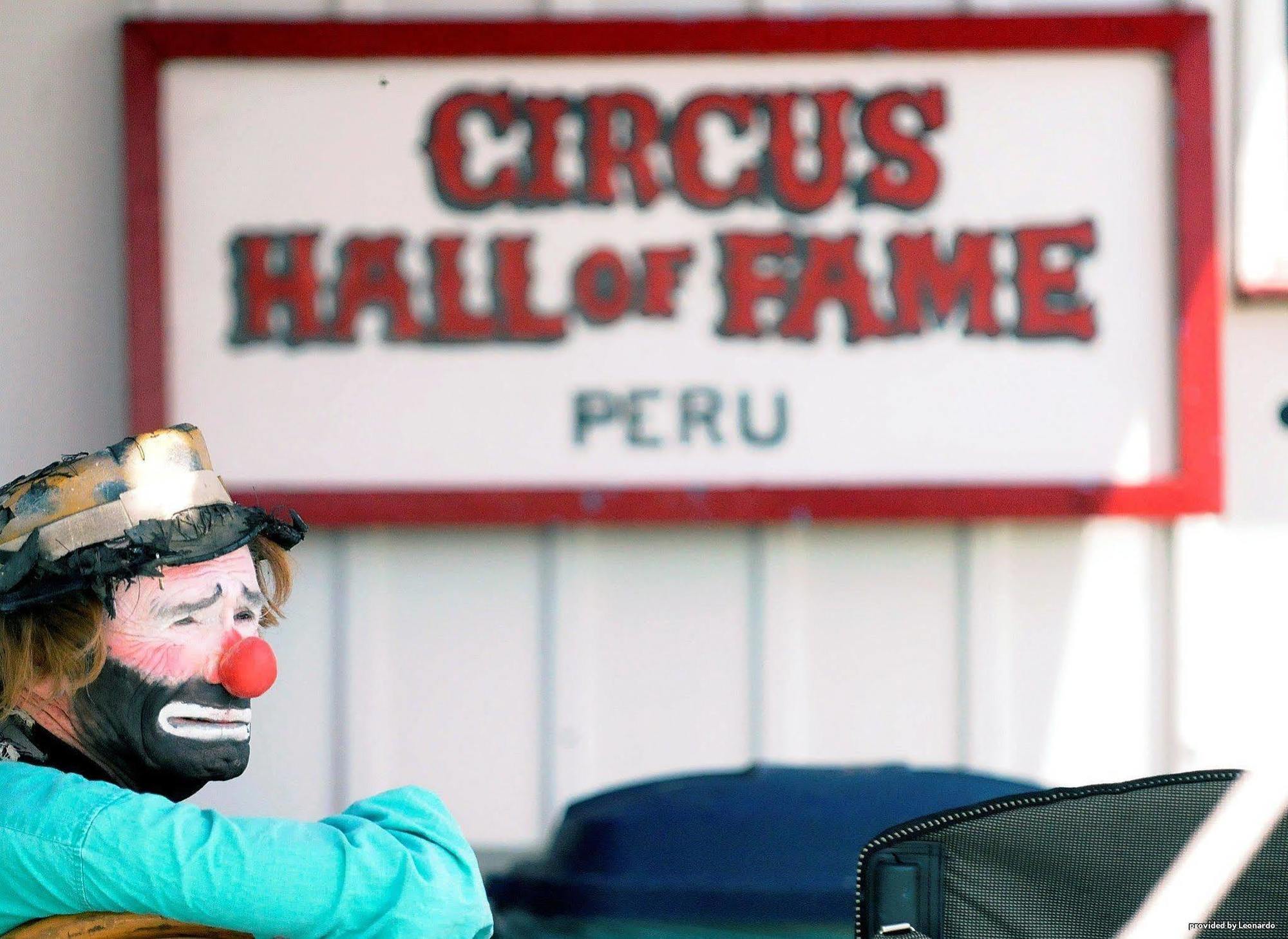 Best Western Circus City Inn Peru Экстерьер фото